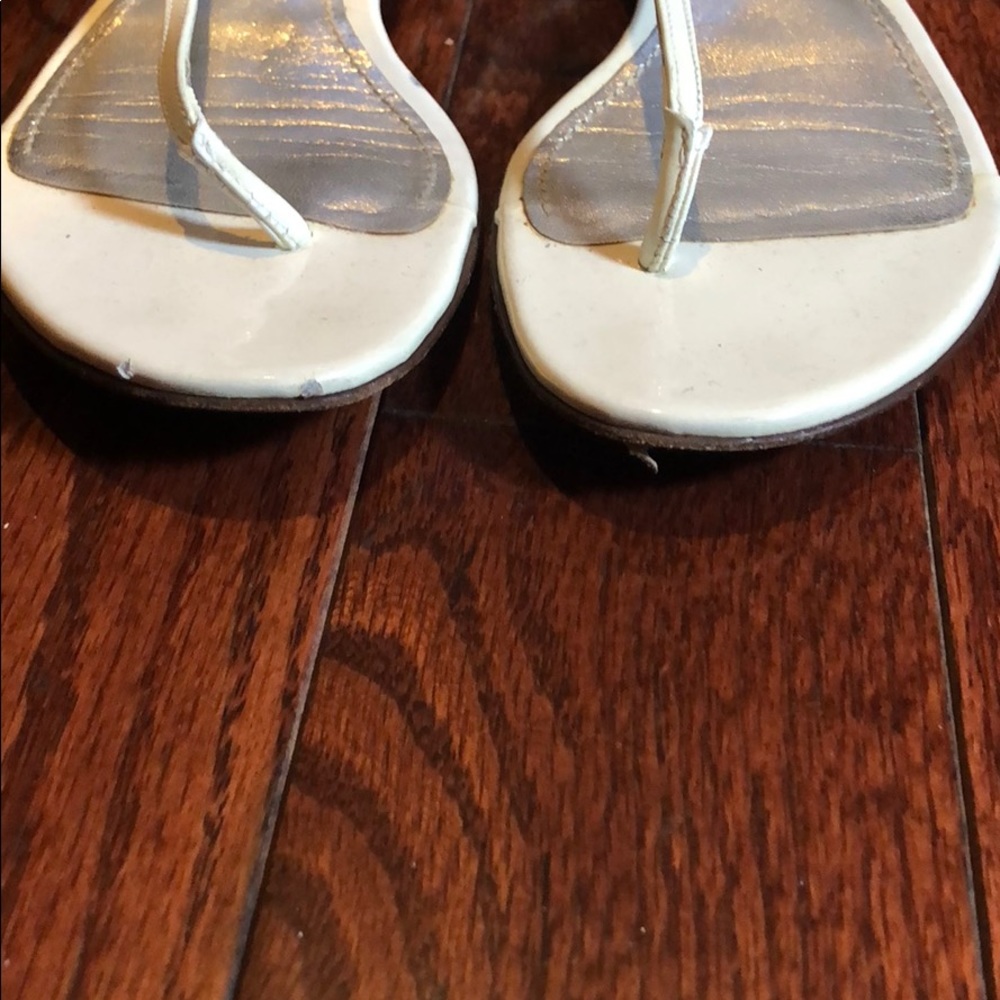 Dolce & Gabbana white flat sandals 37 - Picture 2 of 6